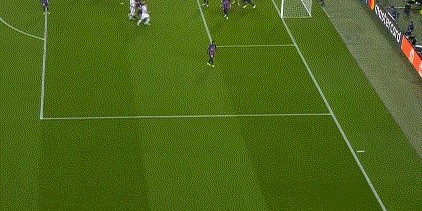 赛程安排-【欧冠】格纳布里3助 莱万获点被取消 巴萨0比3拜仁