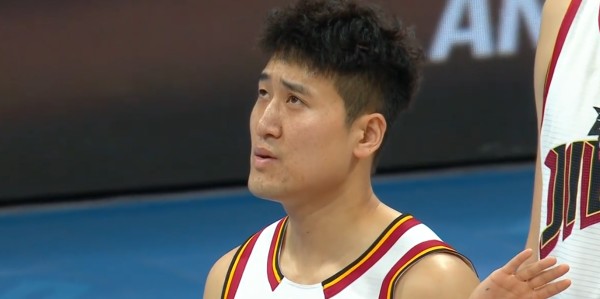 LOL世界赛2025-50分惨案！3年无缘季后赛，姜伟泽社媒写下4个字，或引发吉林动荡